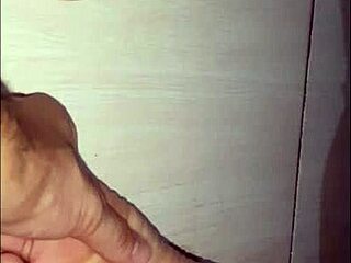 Alicinha's sweet moans during a private moment