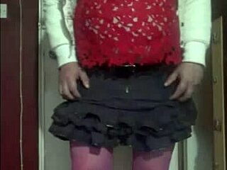 Shy bisexual crossdresser shares pissing fetish homemade videos