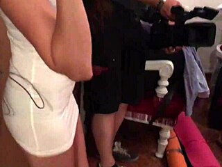 i shake ass backstage, oops no panties