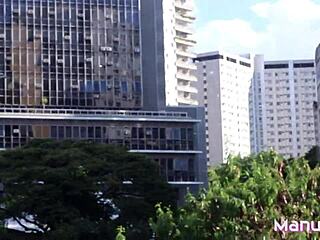 manu fox caught outdoors in public