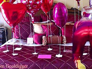 Latex and stinky feet fetish Valentine action