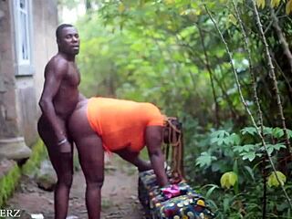 Public pussy play with stepmother leads to wild sex