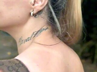 Did She Show Her Ass And Pussy In The Market Before Giving It To The Manager?