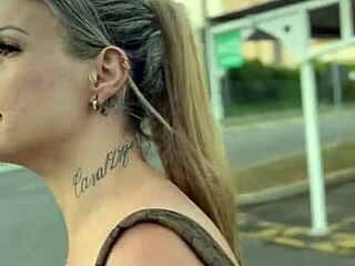 Did She Show Her Ass And Pussy In The Market Before Giving It To The Manager?