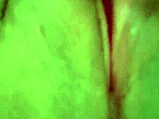 Indian babe rubs slutty cunt before work