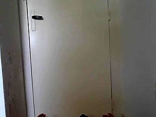 Autoseance dhumiliations pour lesclave f