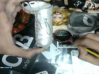 it's time to finish painting the little 18+ grey alien using the dildo in this art business