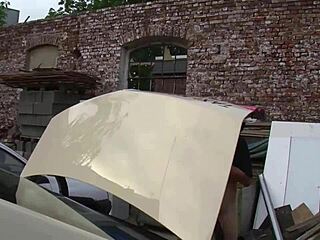 ألمانية 18+ تنيك غريب في الهواء الطلق