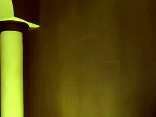 Fucking in jacuzzi on first date