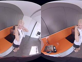 3d doorstep seller in virtual reality porn