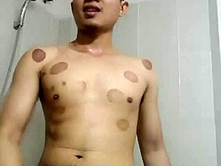 TOP WITH HUGE COCK FUCKS BOTTOM IN GAY ACTION