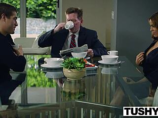 Is This Luna Star's First Anal Experience?