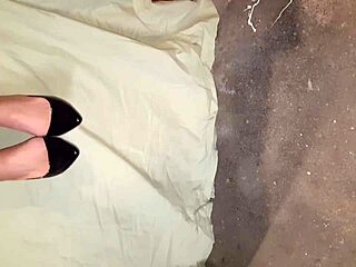 what's up with this intimate milf webcam anal fetish show?