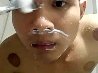 TOP WITH HUGE COCK FUCKS BOTTOM IN GAY ACTION