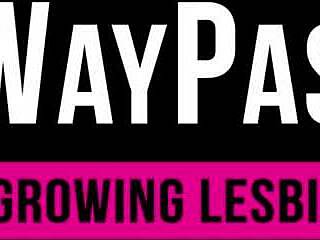 Obožujem gledati Charlotte Stokely in Kira Noir v vročem lezbičnem seksu