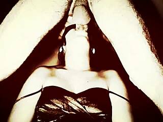 pagando boquete e tomando no cu em cena de época 😏