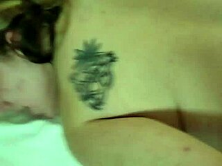 fucking this hot wife while her husband's at work she's screaming loudly