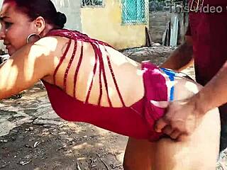 outdoor sex in public courtyard, i let guys bang me doggystyle... looking for more strangers to join dogging, i’m a latina who loves flashing!