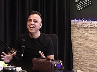 Isso que tem no kit de dogging, mas sem camisinha! 😏