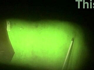 家トイレでシコシコオナニー