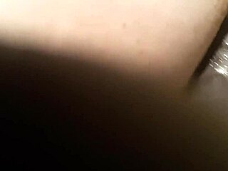 gej interrasno pušenje velikim crnim kurcem