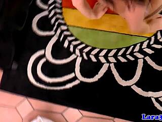 Glam british mature sixtynines with eurobabe in heels