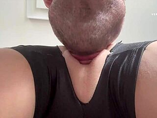 Argentinian Police Officer Gets Massive Creampie, Is She Asking For More?