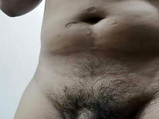 Asian Girlfriend Performs Video Call Sex Service