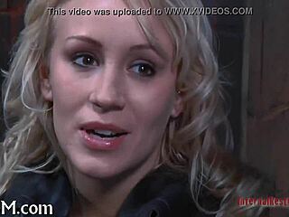 Sexy Slaves Delight Each Other With Blowjobs