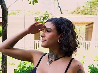 Exclamatory-Provocative Wow, backstage porn with a hot slut!