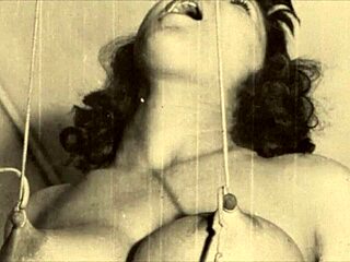 빈티지 런던 로프 본디지 스윙잉60 그림자 속