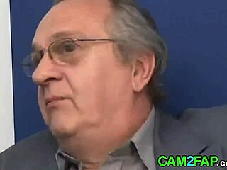 Mature Bisexual Therapist Provides Detailed Sex Therapy Session With Cumshot