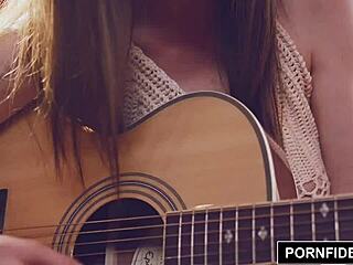 Alice White's bold hardcore blowjob and creampie scene