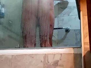 pelado spies on mature big ass nudist getting beach massage and fucking