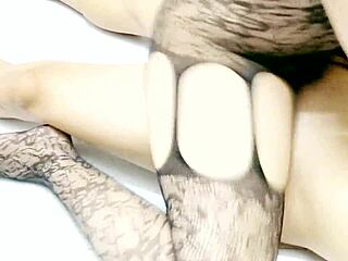 Vietnamese Techniques Make Wife Moan with Pleasure