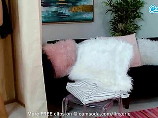 Camsoda - büyük memeli milf lexi luna sihirli değnek için amını açıyor 😍