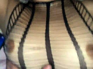 rica latina morena amateur opens her legs for me