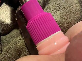 Моя жопа растягивается машиной для чего-то большего