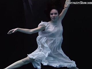 Andrejka Performs Underwater Bikini Moves In Pool