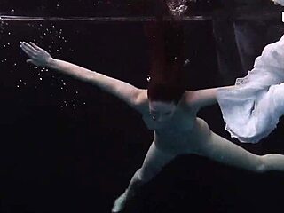Andrejka's amazing underwater stunts in a sexy bikini