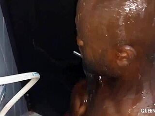 Cold Bath Leads To Intense Squirt