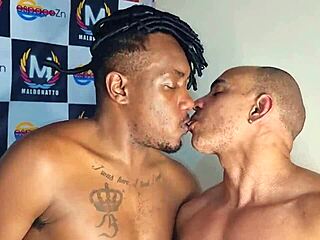 comemorando o halloween no brasil com uma orgia gay bareback interracial