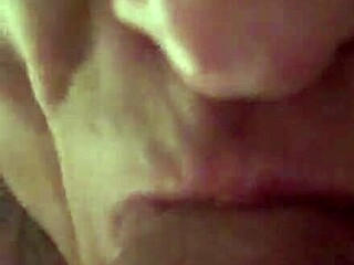 brittny gives blowjob for cash and gets cumshot