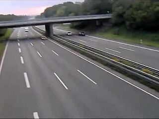 Discussing the story of ehesau und nutte in a neutral conversation