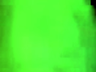 Premier rencard qui tourne coquin avec une masturbation aux toilettes