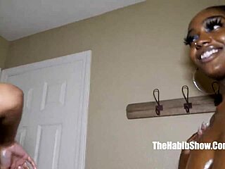 Chi chi fucked by threesome