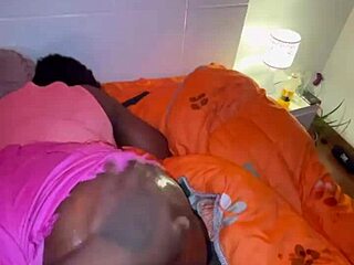 Girlfriend teases with her big booty