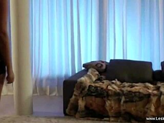 Girls lick wet pussies in hot lesbian fun 😍