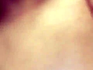 Latina Mature Woman With Big Ass Masturbates Passionately On Bed