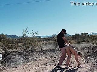 Sex on Desert Road Side 😏